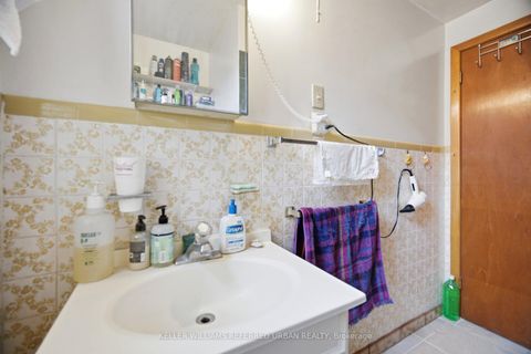Photo 20 at 174 Lansdowne Avenue, Roncesvalles, Toronto
