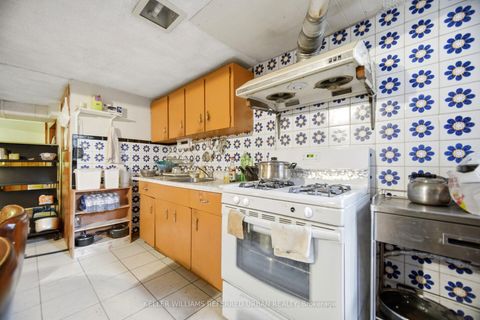 Photo 23 at 174 Lansdowne Avenue, Roncesvalles, Toronto