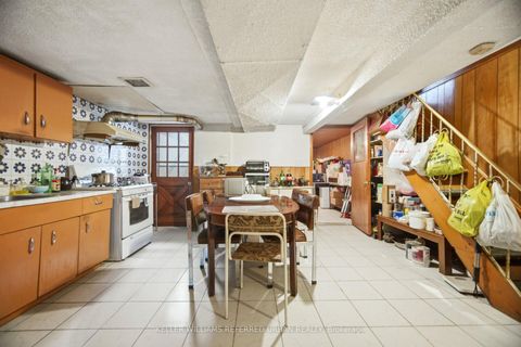 Photo 25 at 174 Lansdowne Avenue, Roncesvalles, Toronto