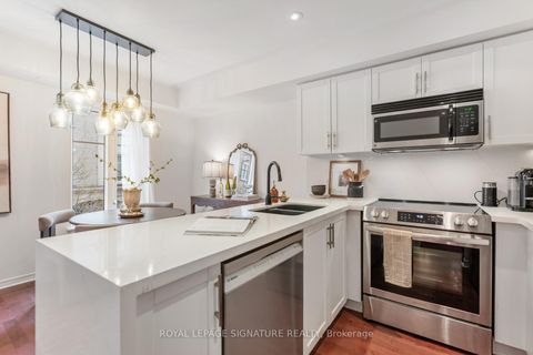 Photo 5 at 223 - 26 Western Battery Road, Niagara, Toronto