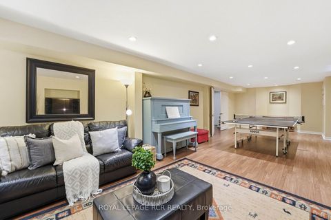 Photo 32 at 46 Tannery Creek Crescent, Aurora Highlands, Aurora