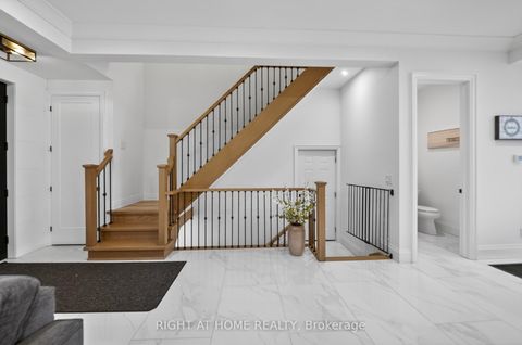 Photo 13 at 17 Exbury Road, CFB, Toronto