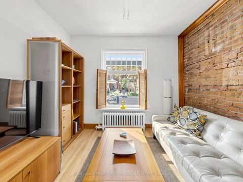 Photo 1 at 225 Howland Avenue, Annex, Toronto