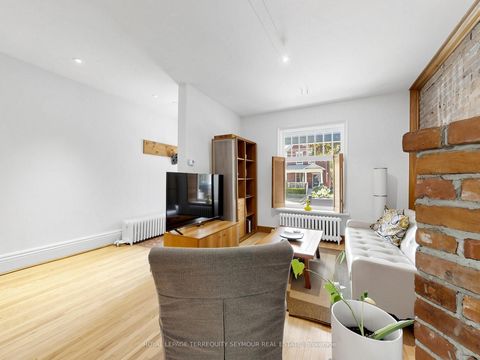 Photo 2 at 225 Howland Avenue, Annex, Toronto
