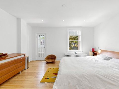 Photo 22 at 225 Howland Avenue, Annex, Toronto