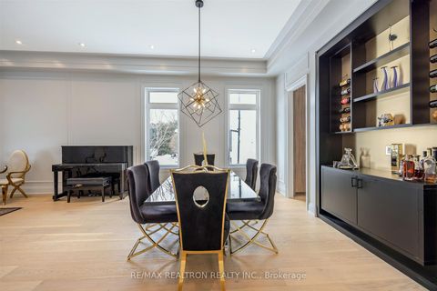 Photo 10 at 32 Cossar Drive, Aurora Highlands, Aurora