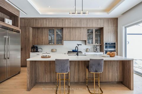 Photo 14 at 32 Cossar Drive, Aurora Highlands, Aurora