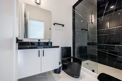 Photo 32 at 32 Cossar Drive, Aurora Highlands, Aurora