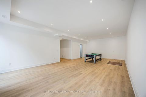 Photo 43 at 32 Cossar Drive, Aurora Highlands, Aurora