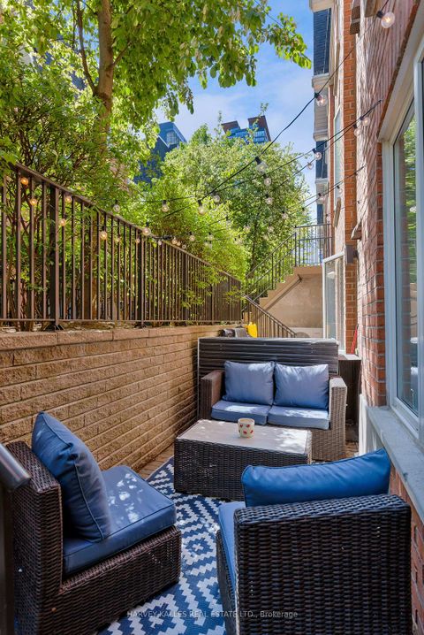 Photo 6 at 405 - 29 Canniff Street, Niagara, Toronto
