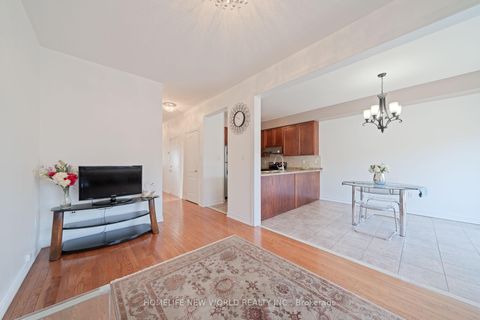 Photo 9 at 47 Ozner Crescent, Vellore Village, Vaughan
