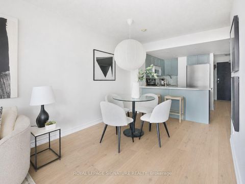 Photo 4 at 1102 - 231 Fort York Boulevard, Niagara, Toronto