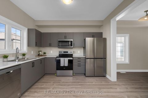 Photo 9 at 214 Cubitt Street, Stayner, Clearview