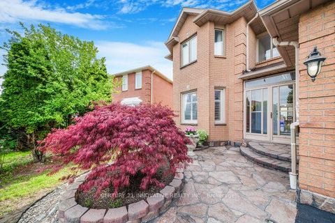 Photo 5 at 91 Lavery Trail, Highland Creek, Toronto