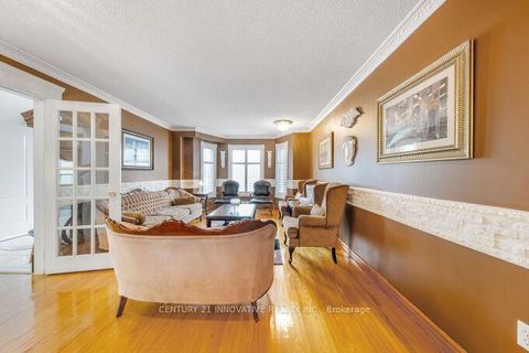 Photo 11 at 91 Lavery Trail, Highland Creek, Toronto
