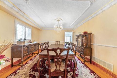 Photo 13 at 91 Lavery Trail, Highland Creek, Toronto