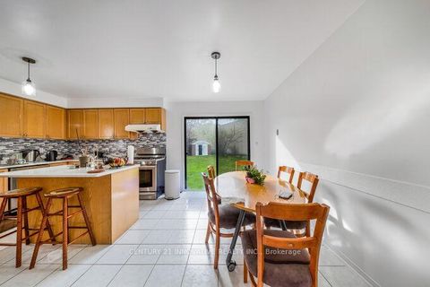 Photo 22 at 91 Lavery Trail, Highland Creek, Toronto
