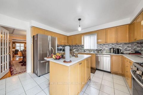 Photo 25 at 91 Lavery Trail, Highland Creek, Toronto