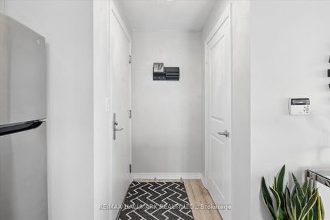 Photo 4 at 906 - 30 Herons Hill Way, Henry Farm, Toronto