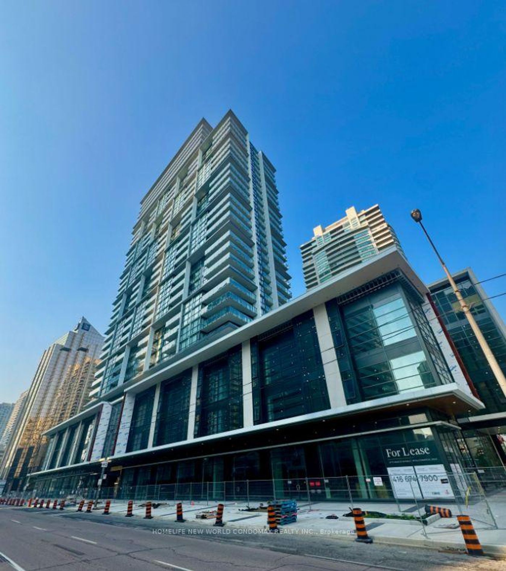 806 - 4955 Yonge Street, Willowdale East, Toronto 