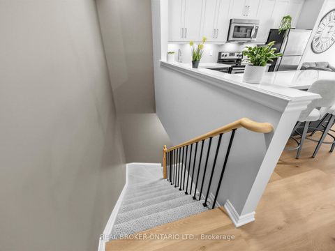 Photo 10 at 88 - 30 Carnation Avenue, Long Branch, Toronto