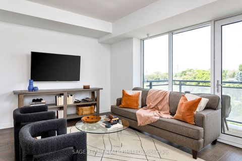 Photo 9 at 401 - 760 The Queensway, Queensway, Toronto