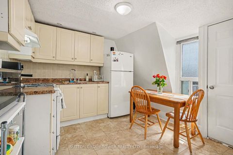 Photo 10 at 560 Indian Grove, Junction Area, Toronto