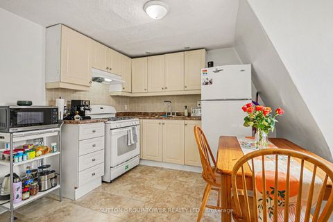 Photo 11 at 560 Indian Grove, Junction Area, Toronto
