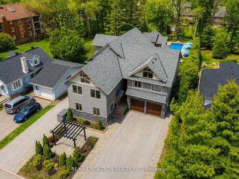 Photo 1 at 115 Clapperton Street, Wellington, Barrie
