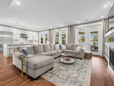Photo 9 at 115 Clapperton Street, Wellington, Barrie