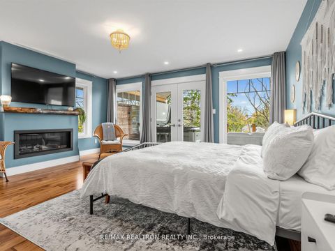 Photo 12 at 115 Clapperton Street, Wellington, Barrie