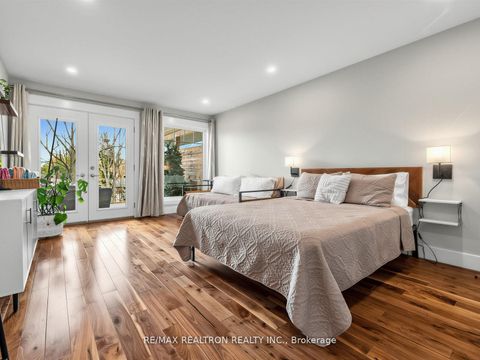 Photo 18 at 115 Clapperton Street, Wellington, Barrie