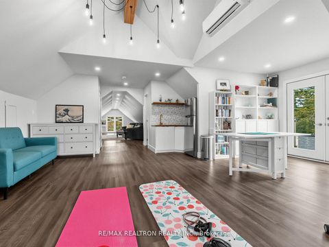 Photo 19 at 115 Clapperton Street, Wellington, Barrie
