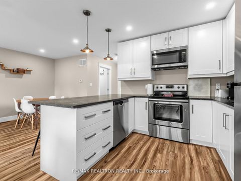 Photo 23 at 115 Clapperton Street, Wellington, Barrie