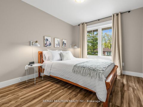 Photo 24 at 115 Clapperton Street, Wellington, Barrie