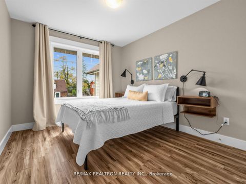 Photo 25 at 115 Clapperton Street, Wellington, Barrie