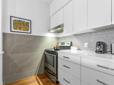 Photo 15 at 406 - 11 Christie Street, Annex, Toronto