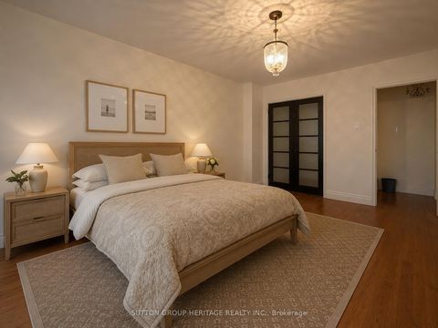 Photo 6 at 704 - 581 Avenue Road, St. Clair, Toronto