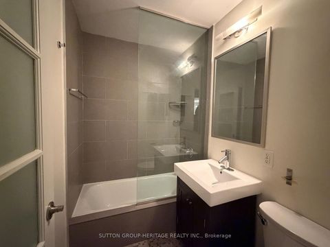 Photo 10 at 704 - 581 Avenue Road, St. Clair, Toronto