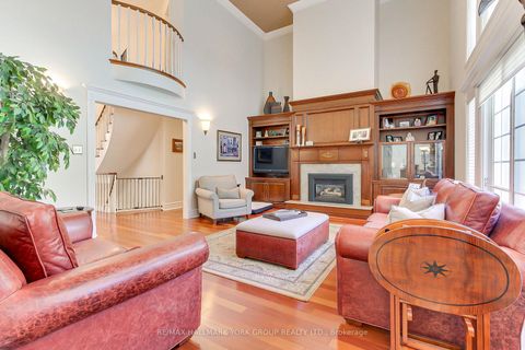 Photo 11 at 953 Damascus Court, Wyndham, Newmarket