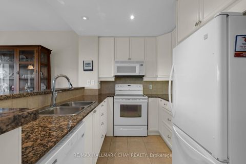 Photo 4 at 308 - 6 Toronto Street, City Centre, Barrie