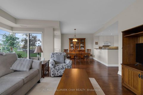 Photo 12 at 308 - 6 Toronto Street, City Centre, Barrie