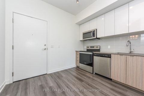 Photo 5 at 212 - 859 The Queensway, Queensway, Toronto