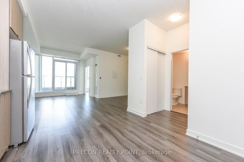 Photo 7 at 212 - 859 The Queensway, Queensway, Toronto
