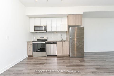 Photo 9 at 212 - 859 The Queensway, Queensway, Toronto