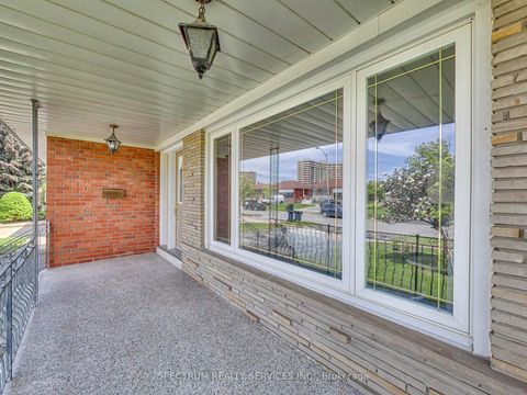 Photo 4 at 56 Blacksmith Crescent, Black Creek, Toronto