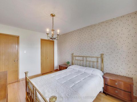 Photo 18 at 56 Blacksmith Crescent, Black Creek, Toronto
