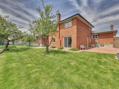 Photo 31 at 56 Blacksmith Crescent, Black Creek, Toronto