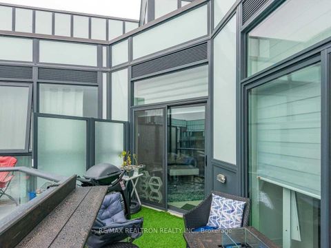 Photo 3 at 424 - 375 Sea Ray Avenue, Rural Innisfil, Innisfil