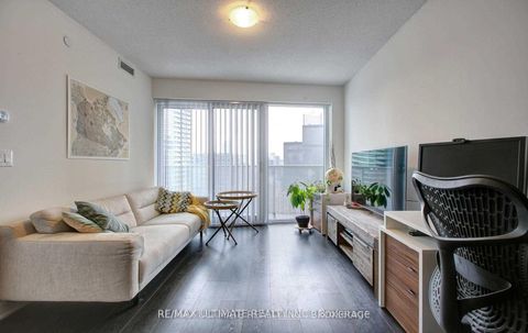 Photo 5 at 4203 - 88 Harbour Street, Waterfront Communities C1, Toronto
